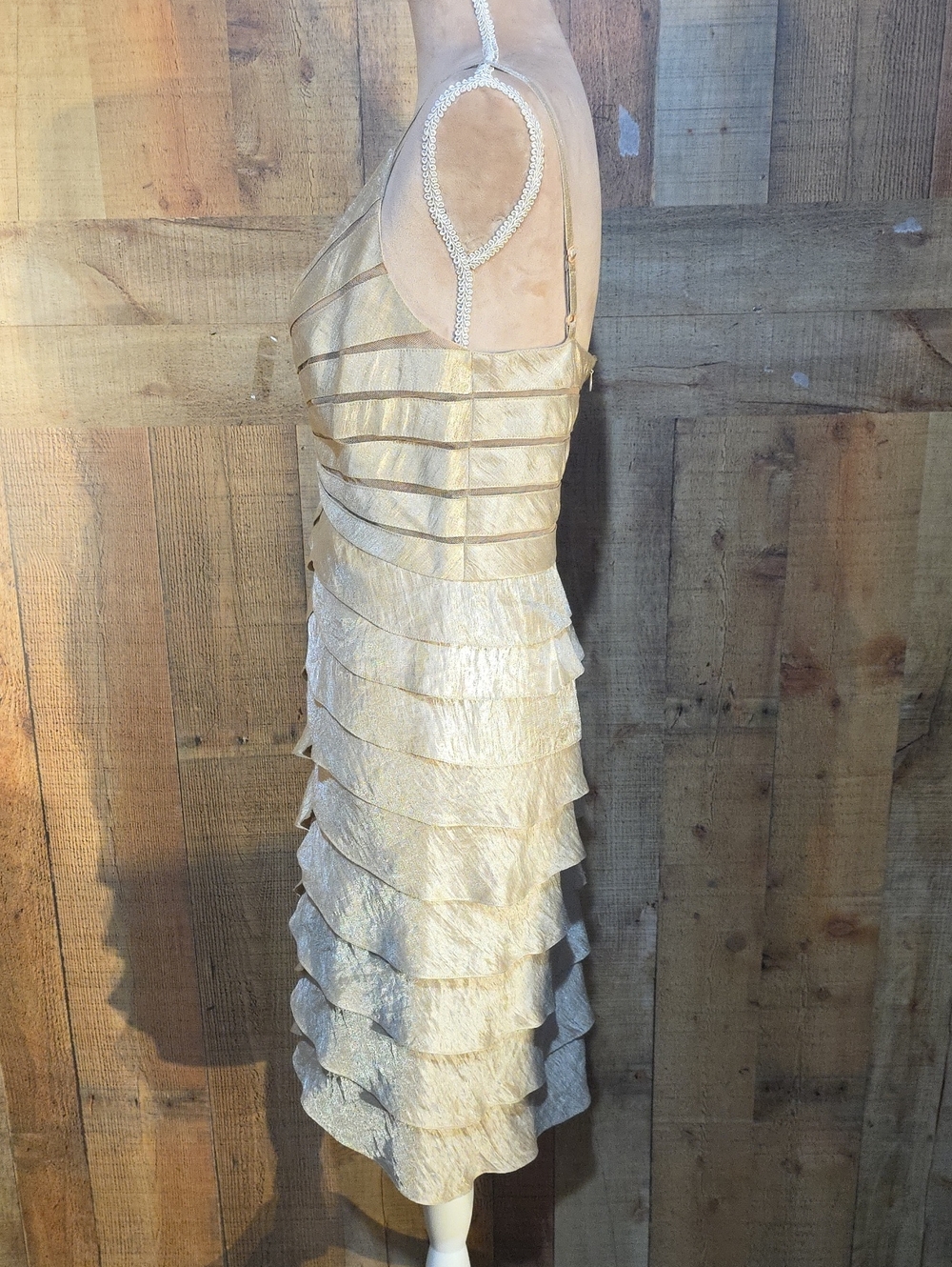 Adrianna Papell Shimmery Ivory Tiered V-Neck Mini Dress - Picture 14 of 14